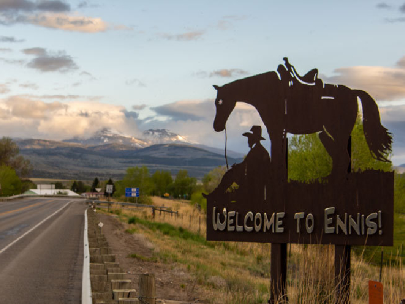 Ennis, Montana Lodging - Welcome to Ennis